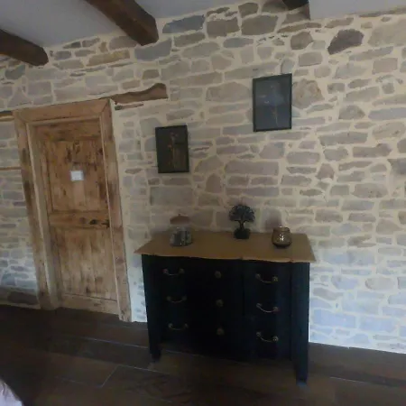 Oda ve Kahvaltı D'hotes Le Clos Marty 3*