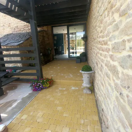 D'hotes Le Clos Marty Bed & Breakfast