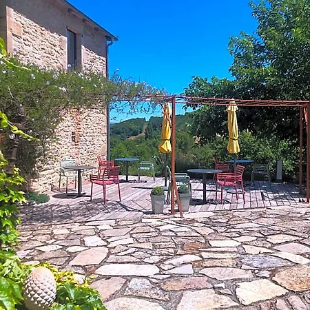 D'hotes Le Clos Marty Bed & Breakfast