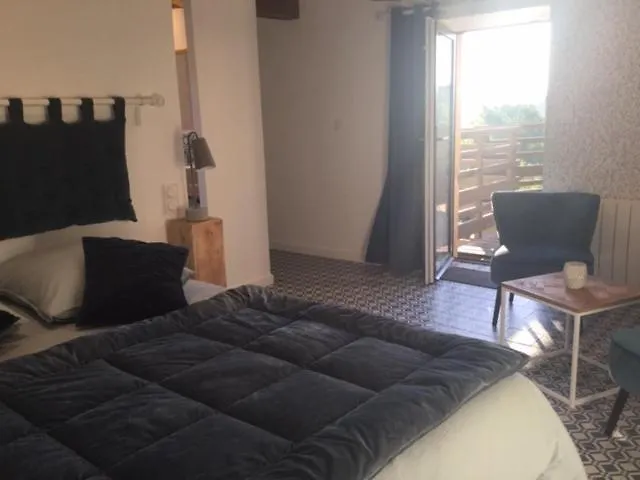 D'hotes Le Clos Marty Bed & Breakfast